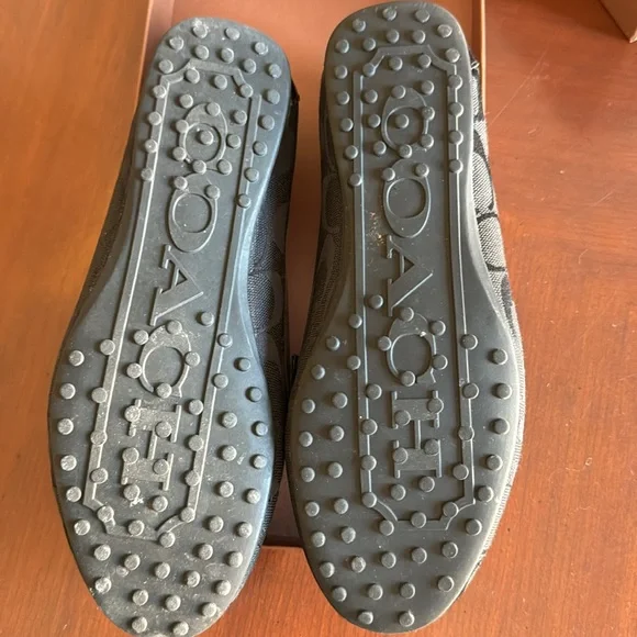 Coach logo black loafers size 6 - Picture 2 of 4